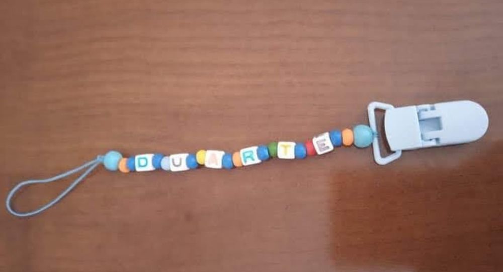 Prende chupeta personalizado