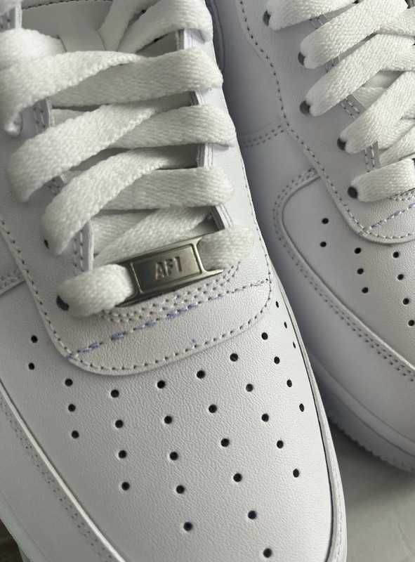Nowe oryginalne buty Nike Air Force 1 Low '07 Białe R.40