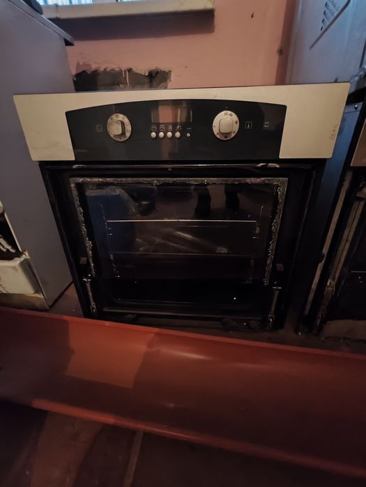 Піч духовий шкаф