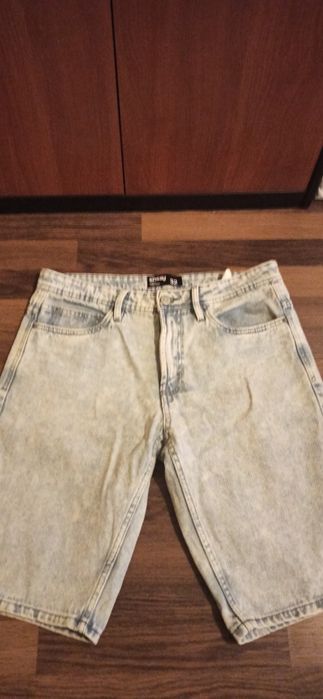 Nowe spodenki męskie chlopiece młodzieżowe 32 L Sinsay szorty