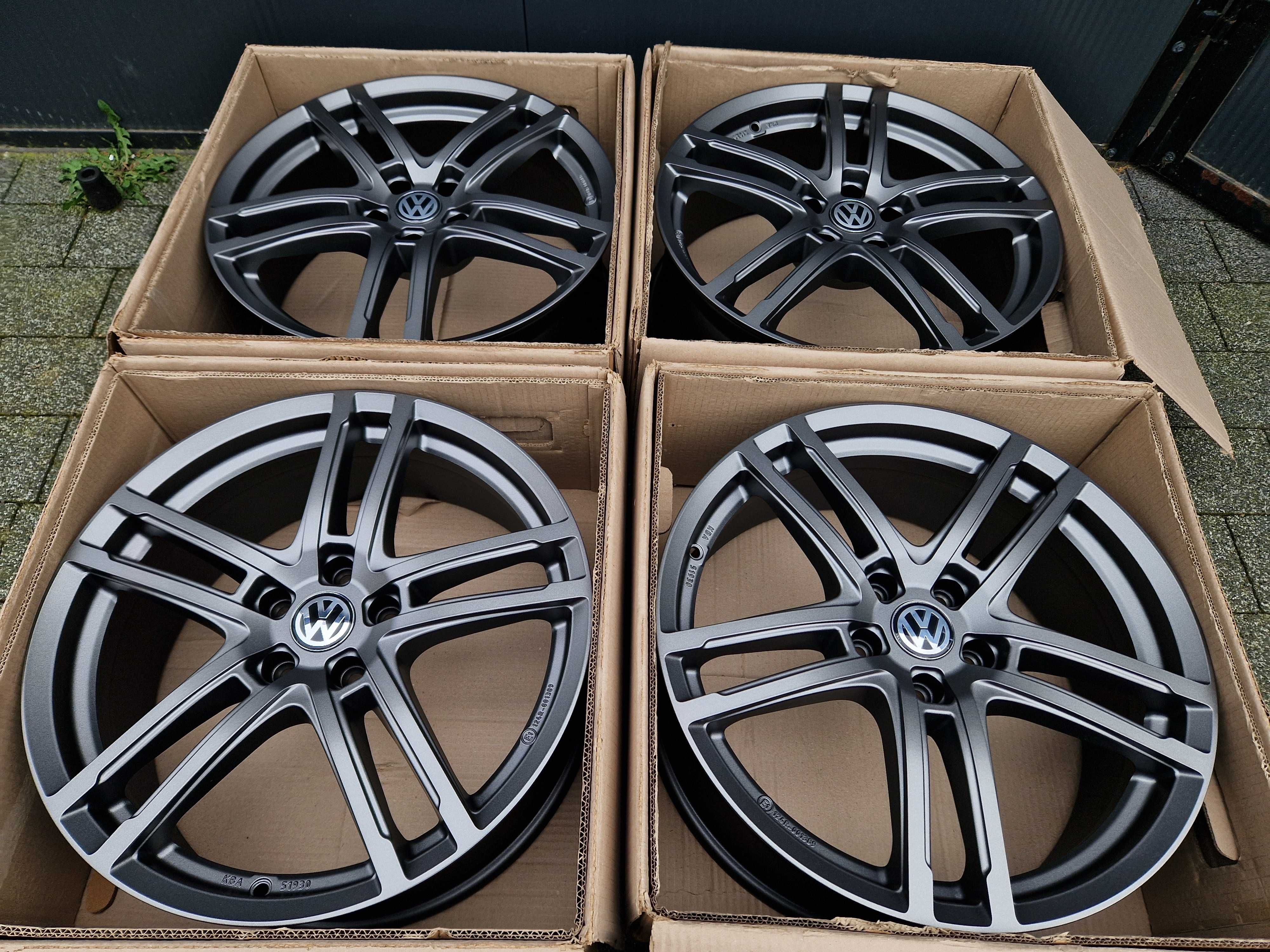 Felgi 19 VW Passat B7 B8 B9 Arteon GOLF Touran Tiguan T-Roc ID 5x112