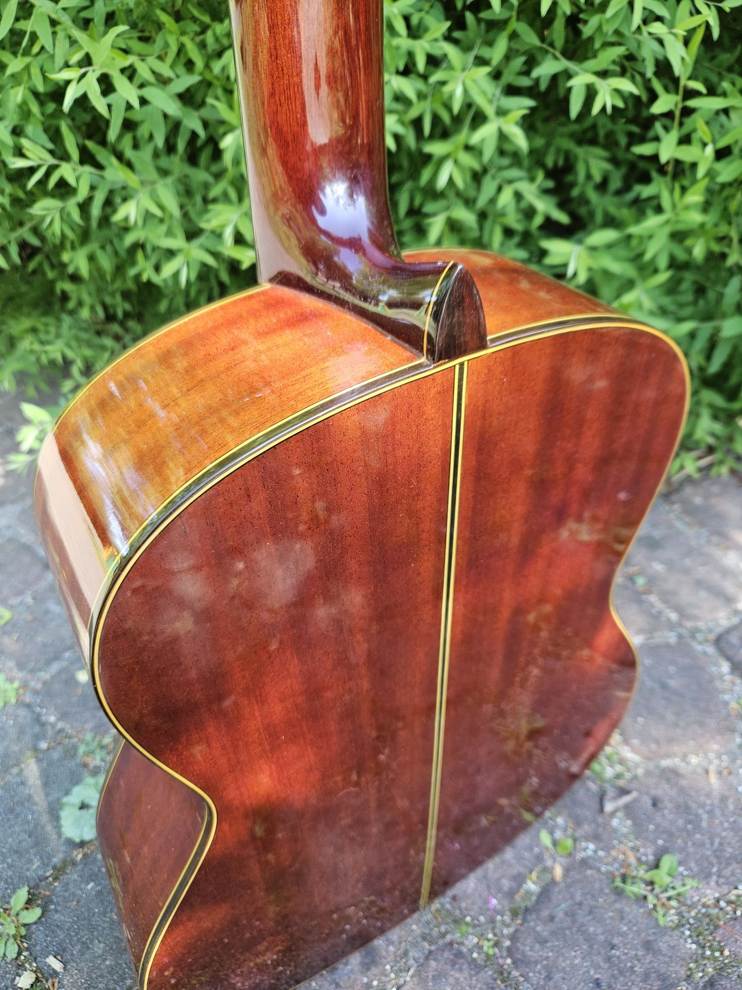 Gitara bardzo dobrej jakości