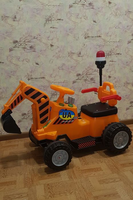 Дитячий електро екскаватор з новим акумулятором