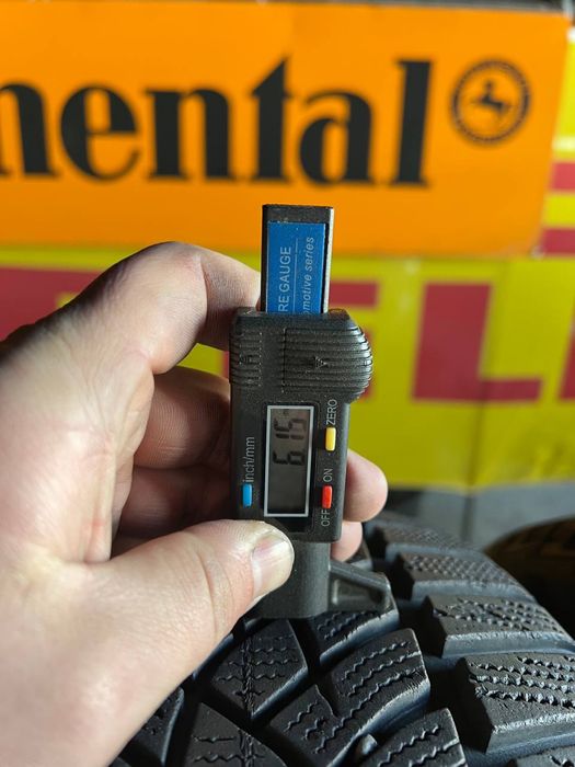 Шини 225/50 r17 98V GoodYear Ultra Grip Performance (438)