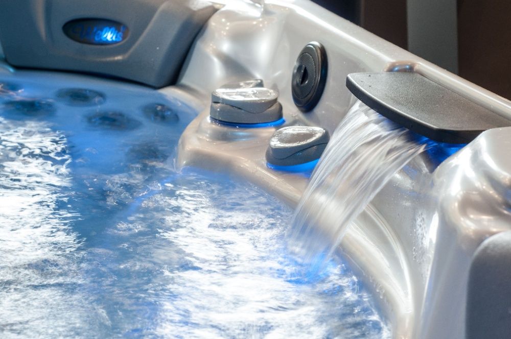 Jacuzzi hidromassagem 3.680,00 + iva 5 lug Mergulho Salgado Piscinas