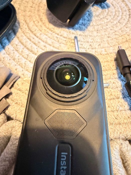 Insta 360 X5 + akcesoria - 256GB | Invisible Selfie Stick | Clamp