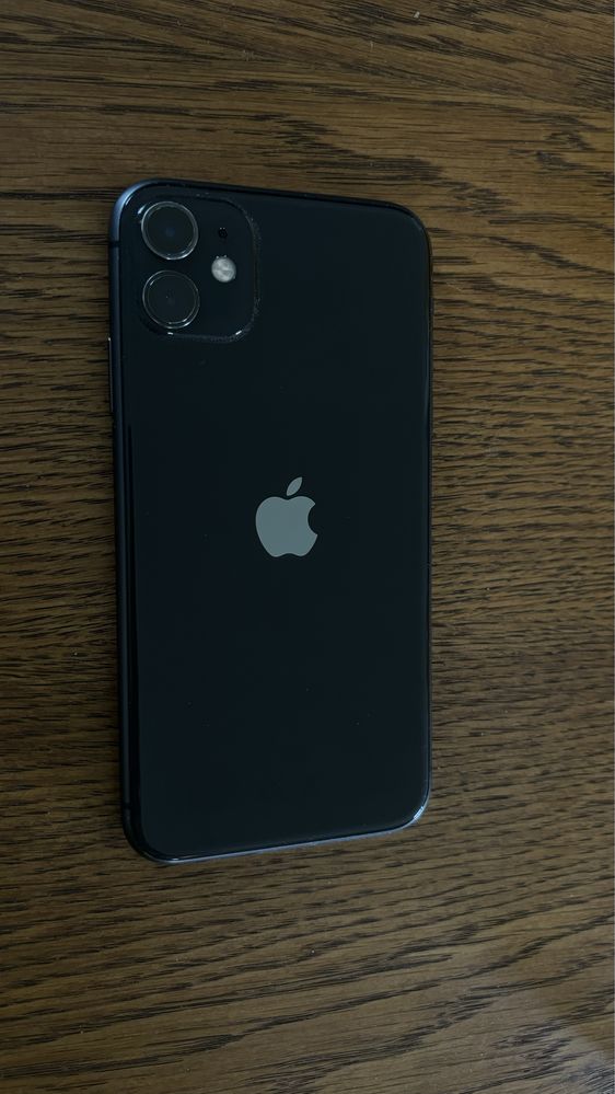 Apple iPhone 11 czarny, pokrowiec gratis