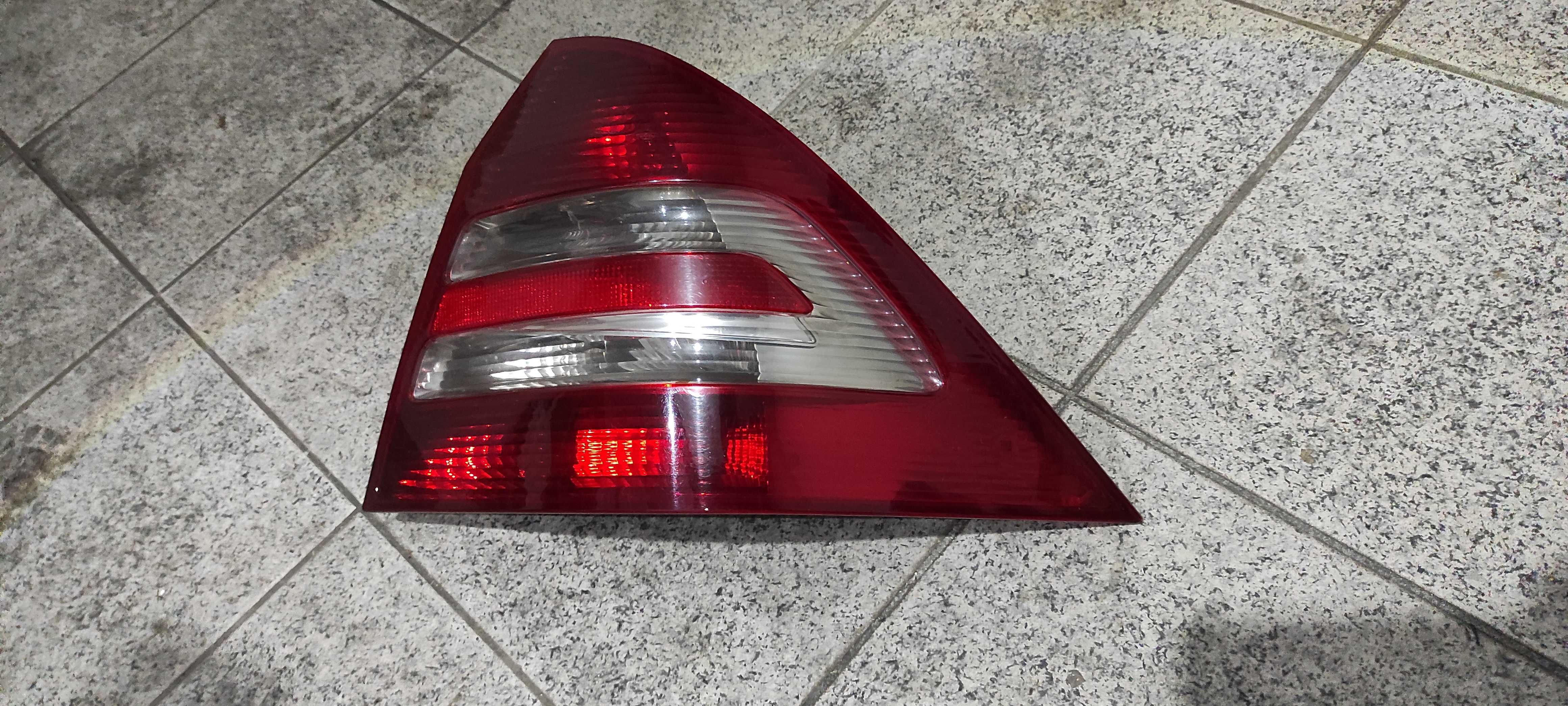 Farolim Traseiro para Mercedes Classe C Sedan W203