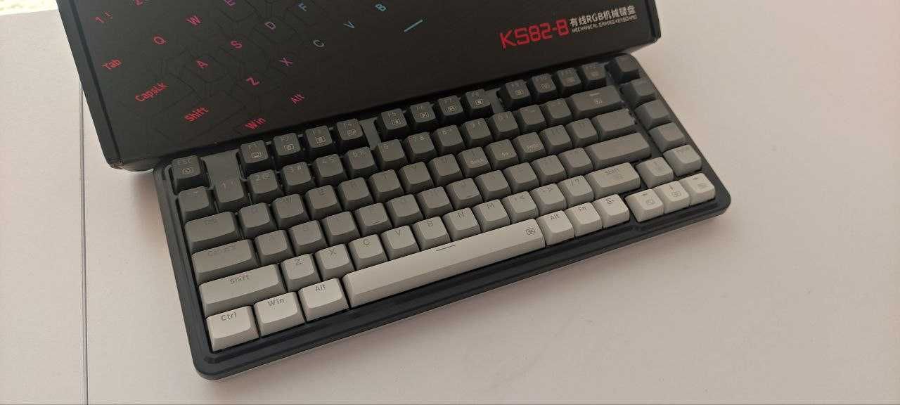 Механічна клавіатура redragon KS82-B