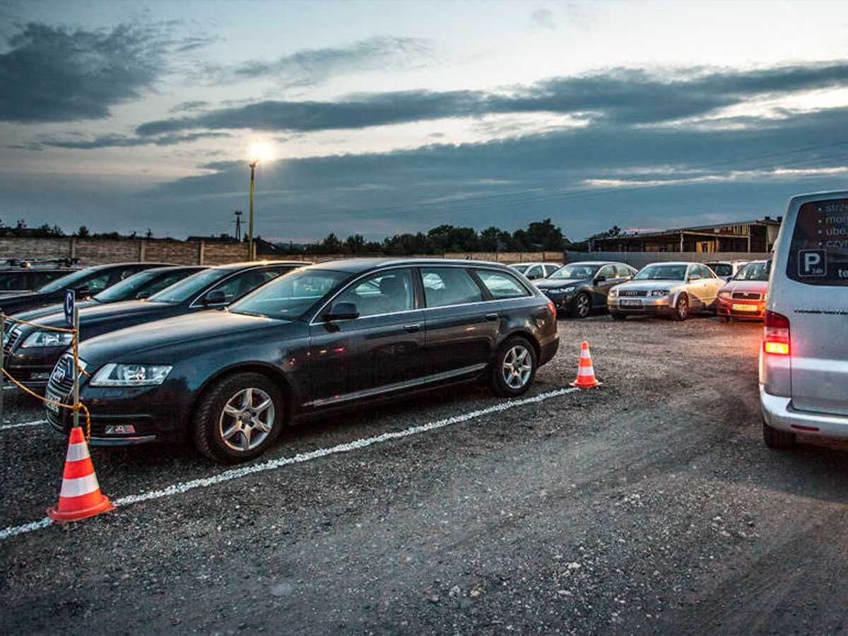 Parkingi lotnisko Katowice od 75 zł, transfer gratis RABAT:AFF67D