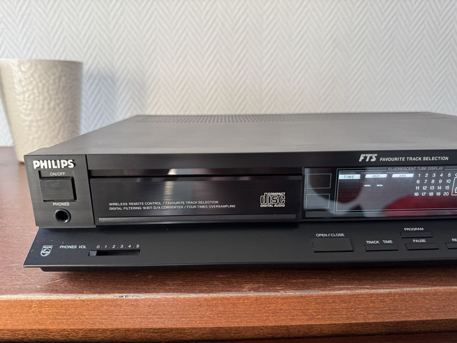Odtwarzacz Philips CD 473   TDA1541A
