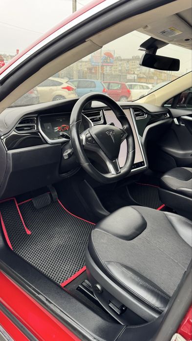 Tesla Model Тесла Модель S 2013 р 60кВт Запас ходу 300 км Автомат