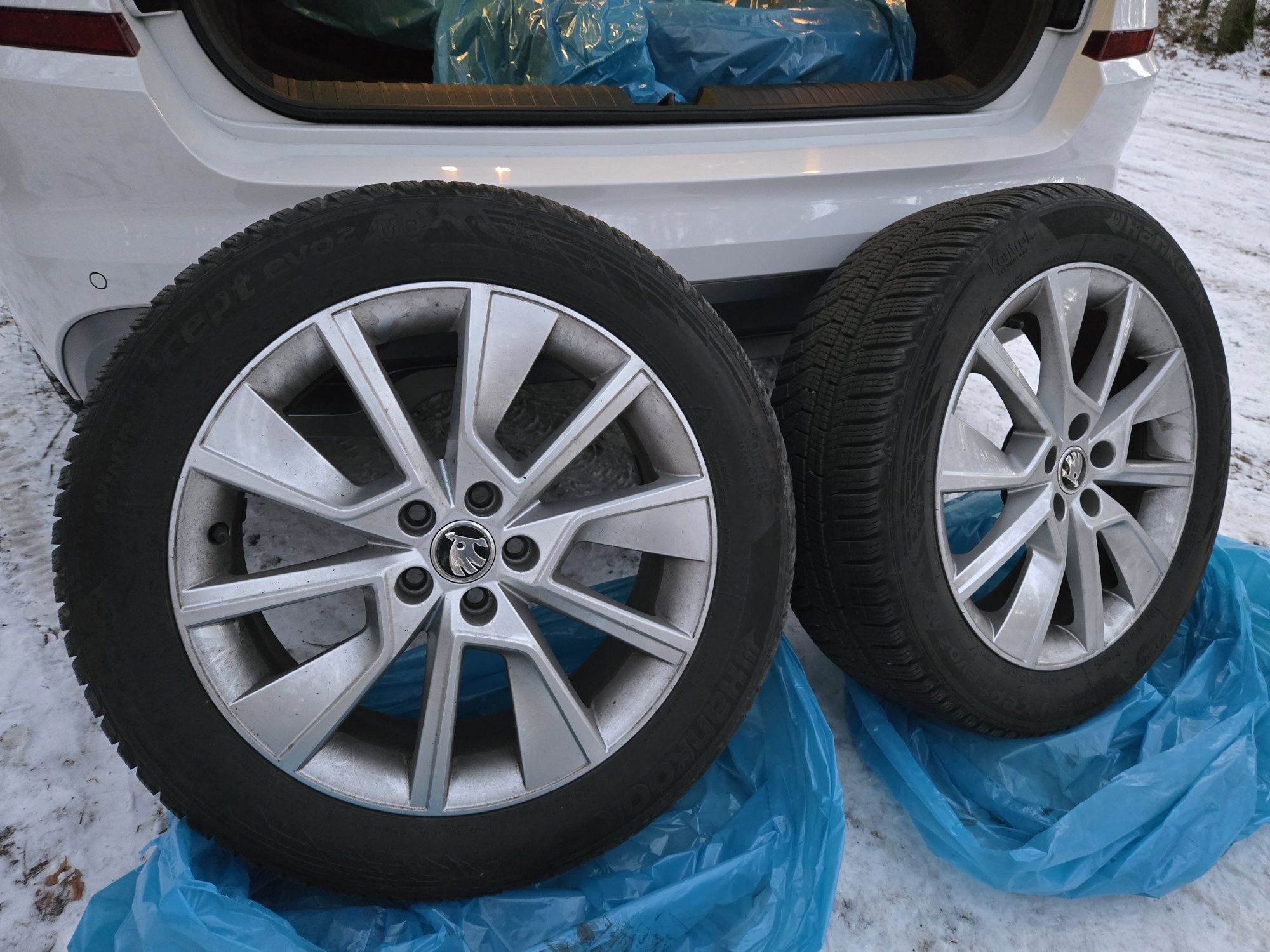 Koła felgi+opony zimowe 6.5j 5x100 205/55/R17 2019r. skoda kamiq/scala