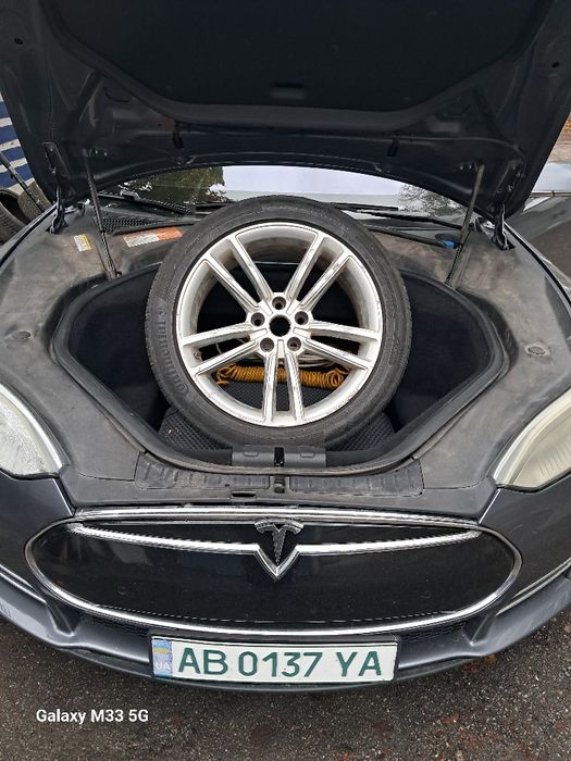 Tesla S , простая продажа , обмен