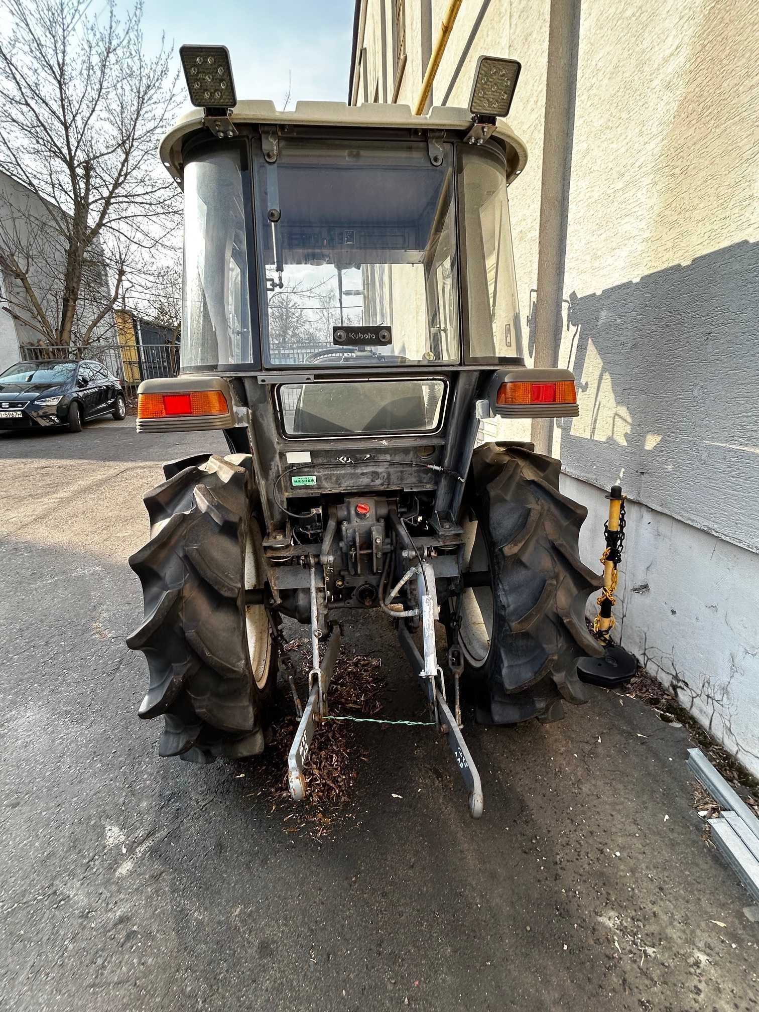 Mini traktor KUBOTA GL25D i pług śnieżny