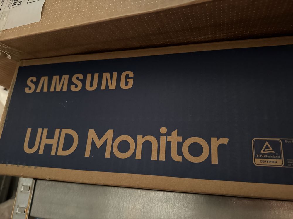 Monitor samsung U28R550UQU 28” 3840x2160px stan idealny