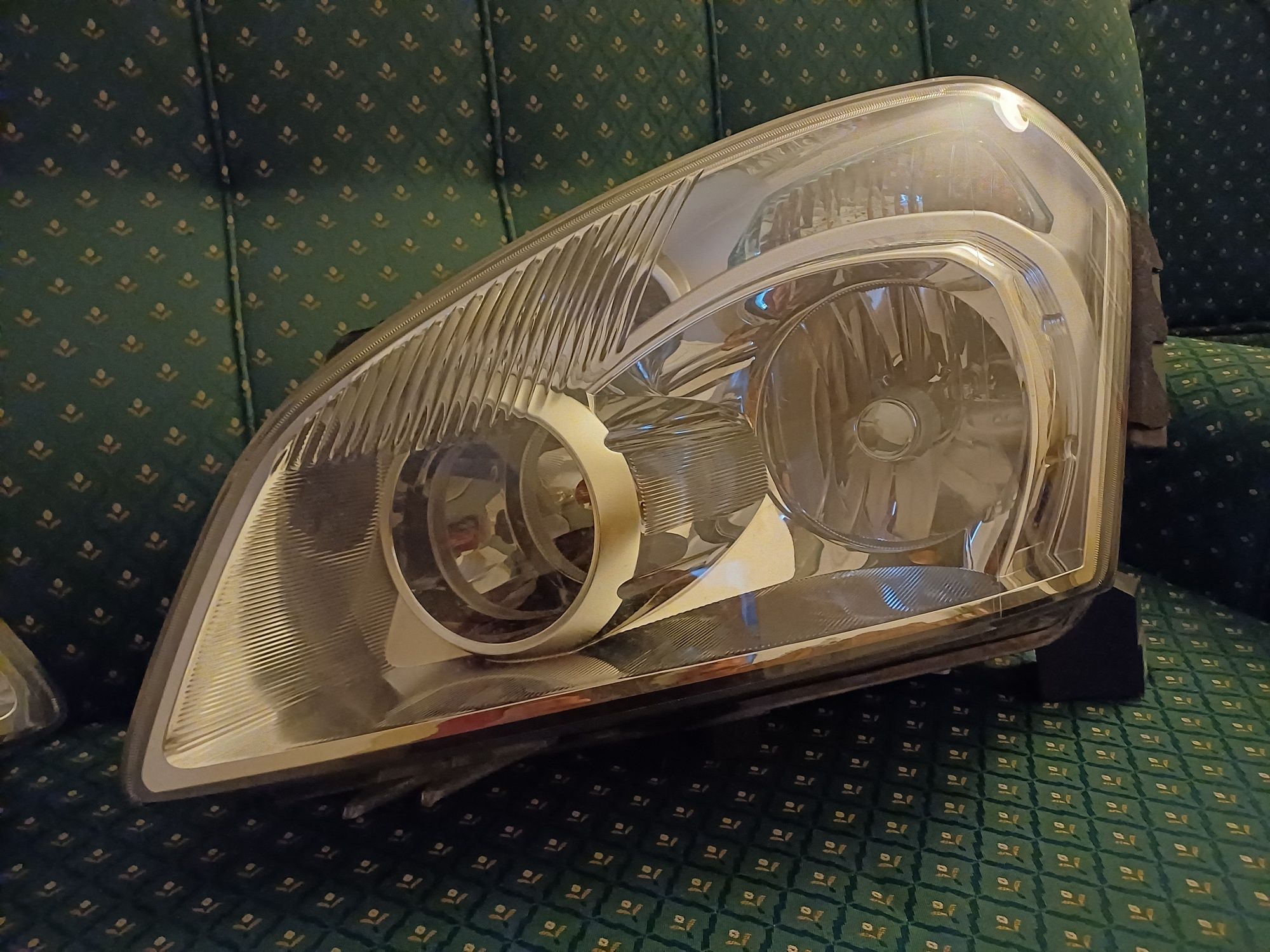 Nissan qashqai farol xenon