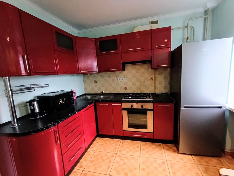 Оренда просторої 2-кім. кв. р-н ПЗР