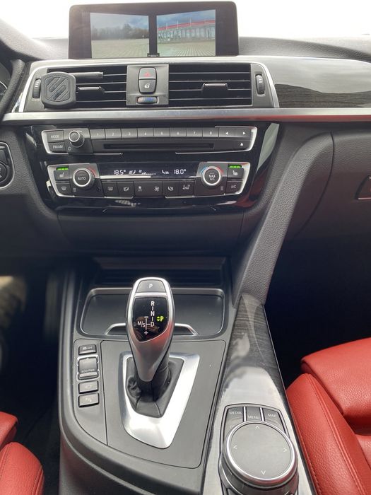 BMW 3GT 330i Grand Turismo 2.0T