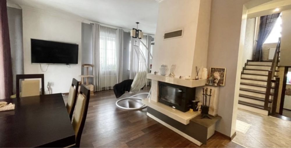 Оренда сучасного будинку в Центрі!