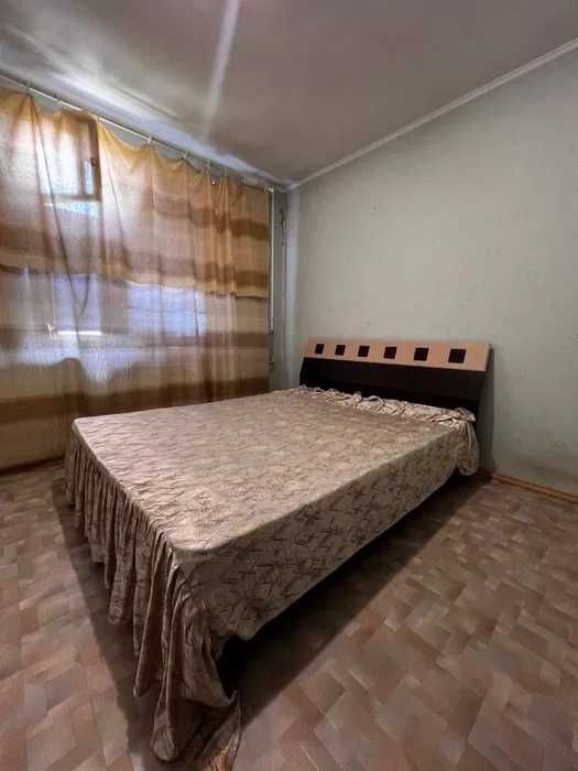 Продается 2-к квартира у метро, с ремонтом, мебелью и техникой (87546)