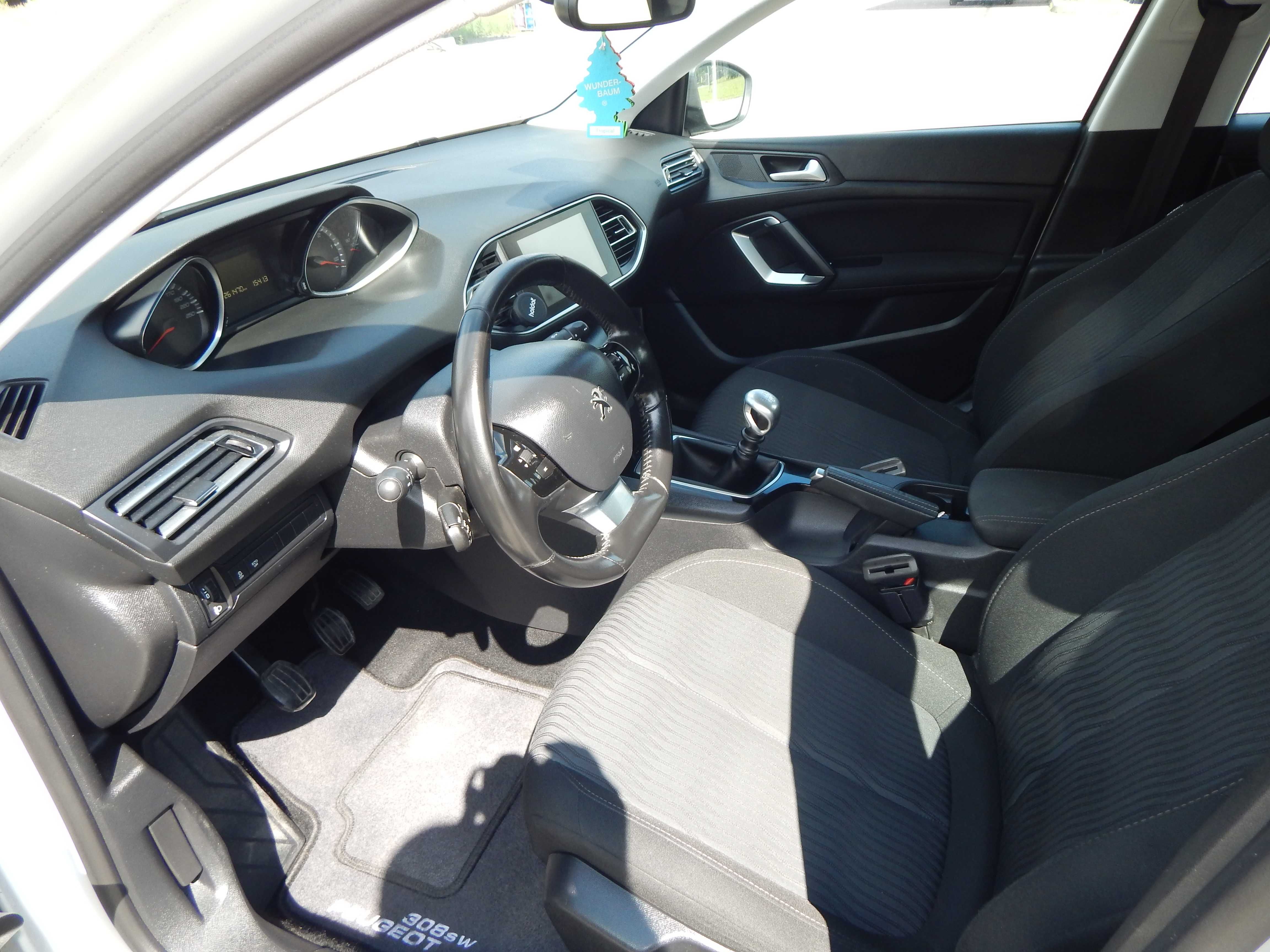 Peugeot 308 - 1.6 HDI -120km- rok 2015 -Zadbany Bezwypadkowy !!!