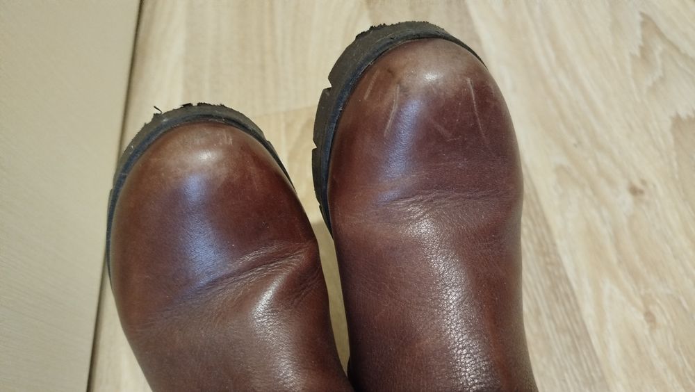 Продам Демі ботінки 37