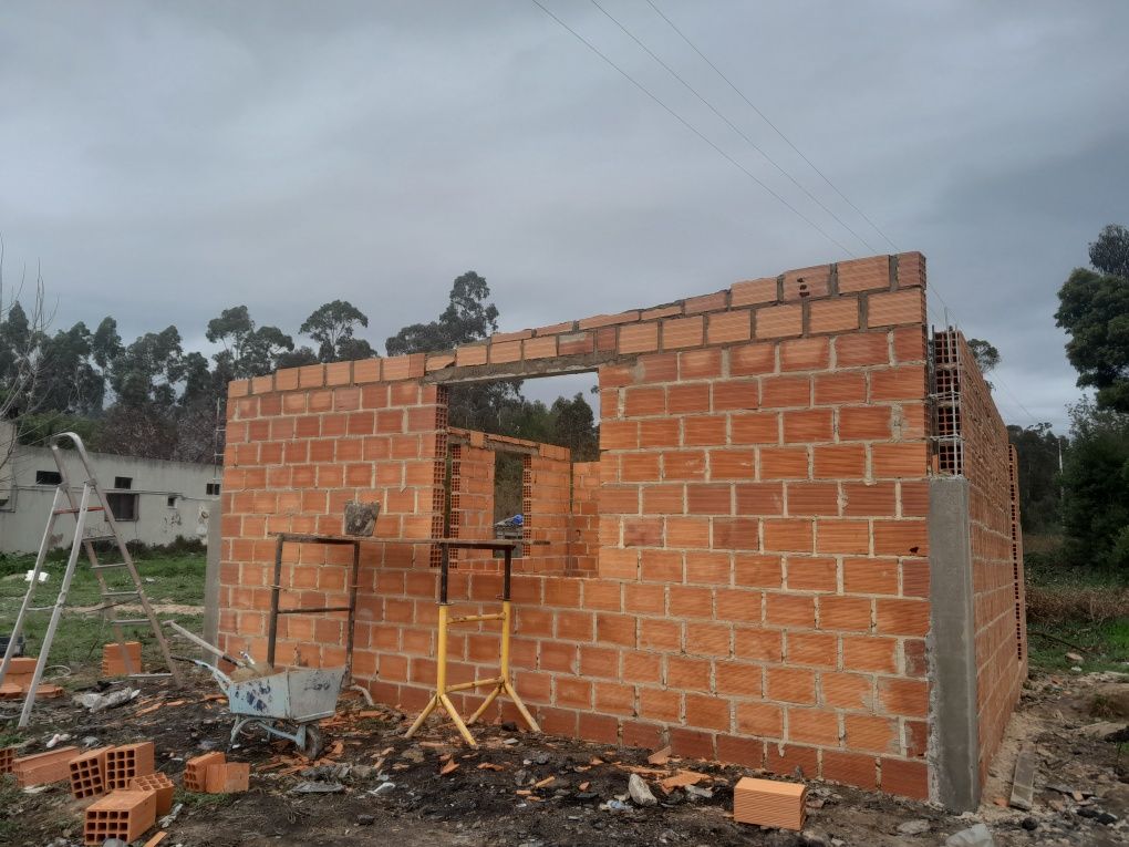 Faço pintura e renovações