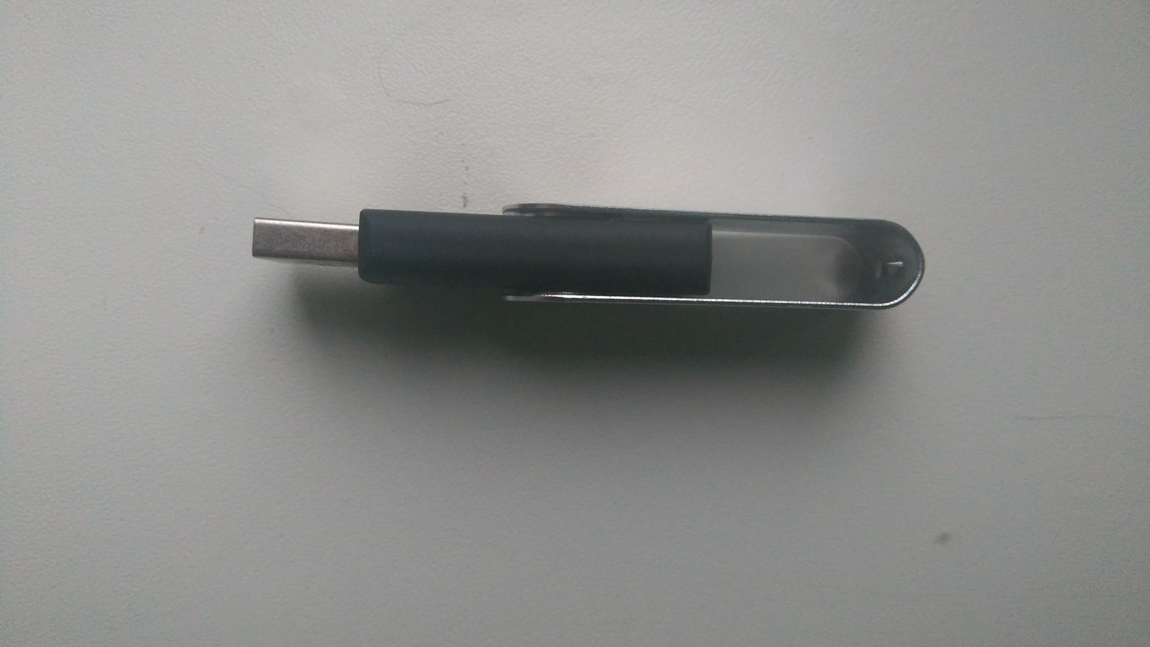 Флешка USB 64gb.