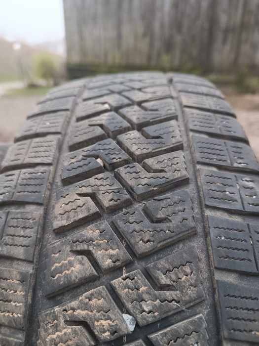Sprzedam opony zimowe