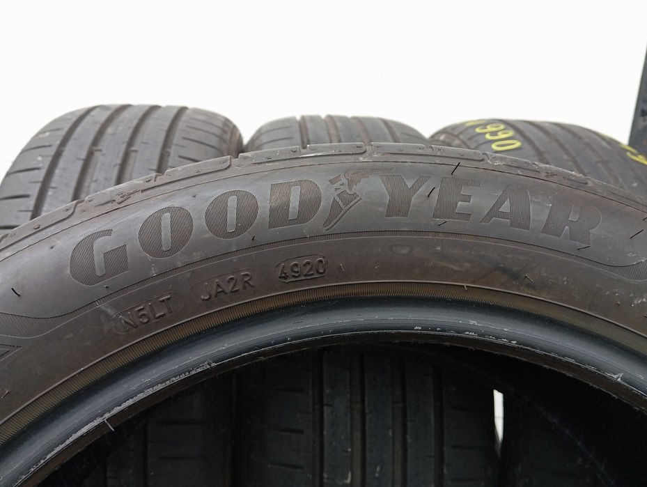 4x 215/50 R19 93T Goodyear EfficientGrip Performance 5,7-6,7mm 2020r