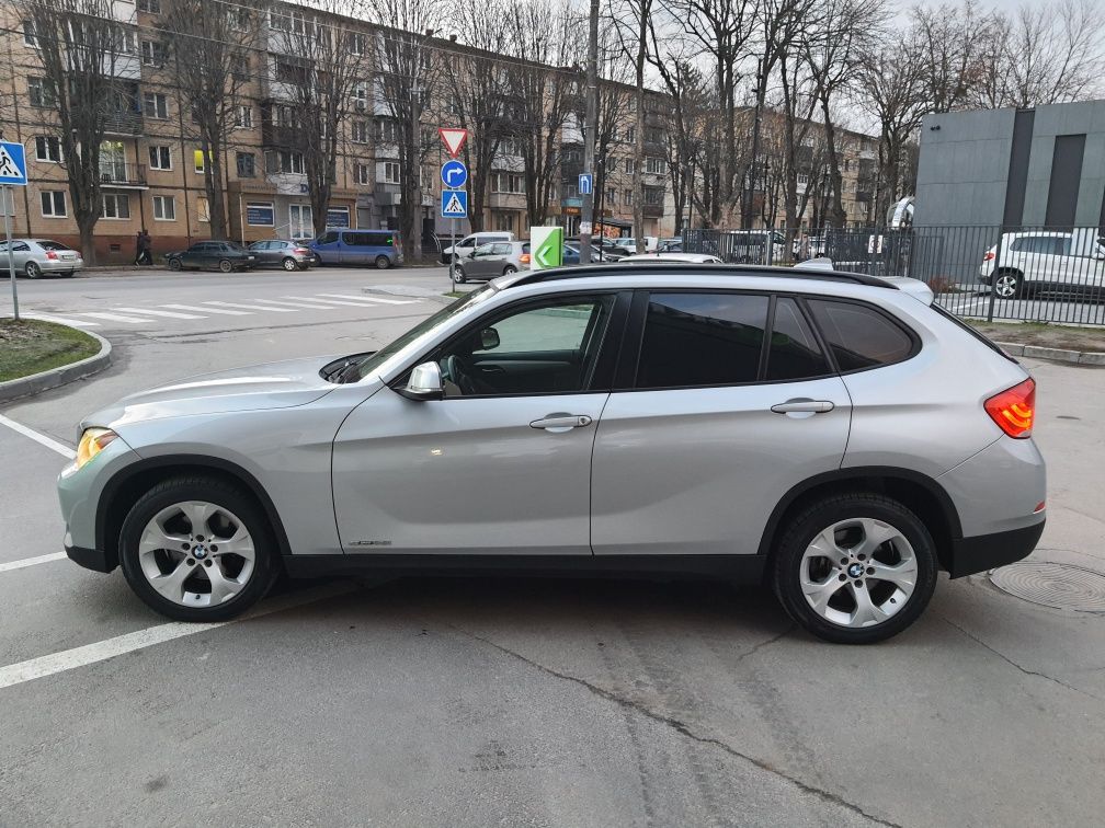 Міський кросовер BMW X1, БМВ Х1