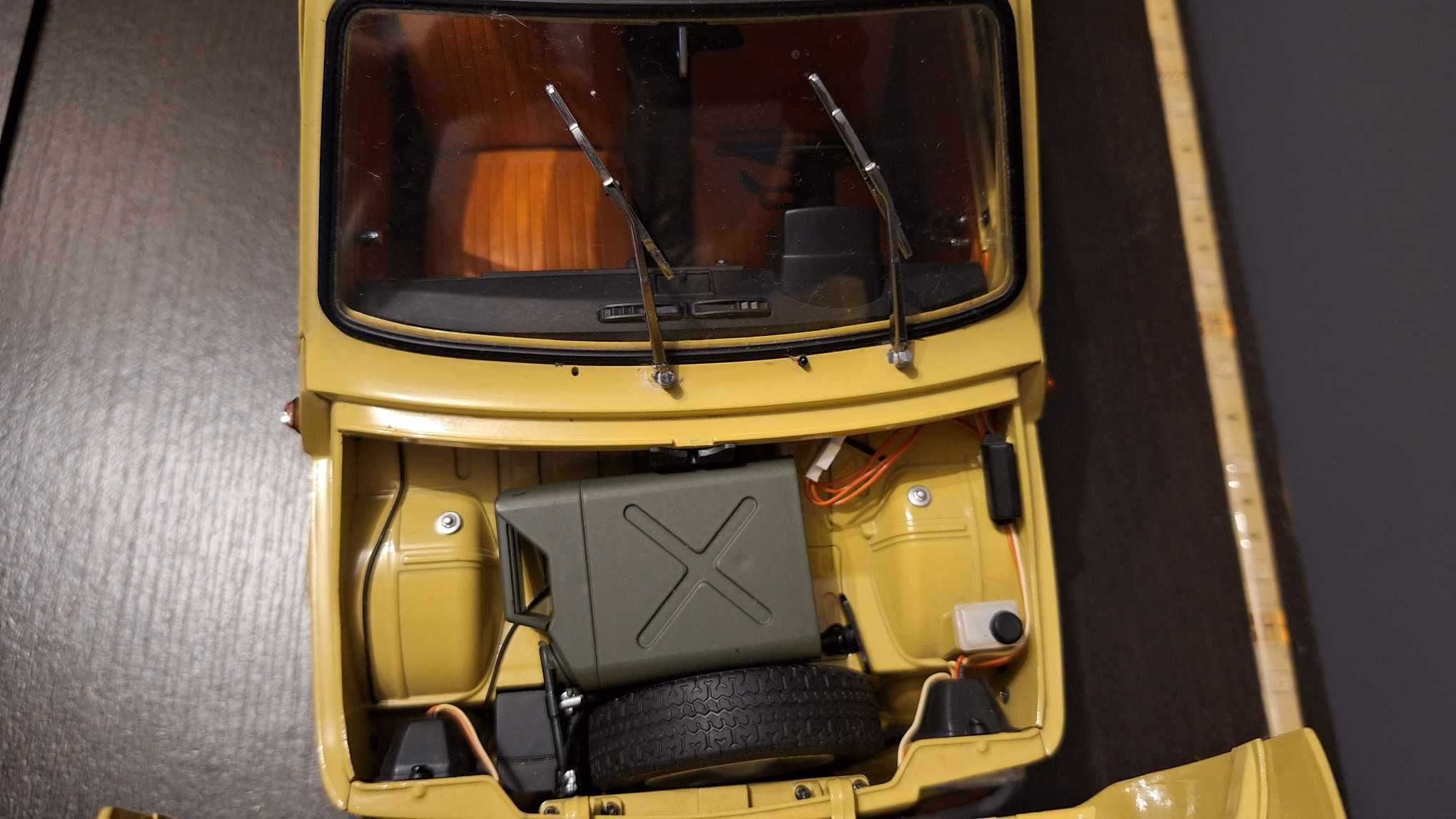 Model Fiat 126 z przyczepką 1:8 DeAgostini
