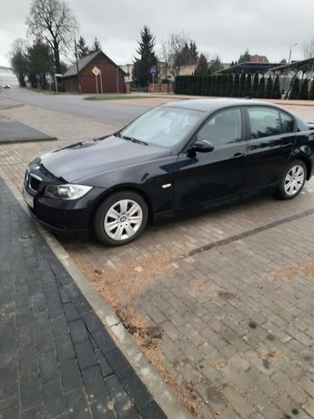 Sprzedam bmw e90 niski przebieg, nawigacja