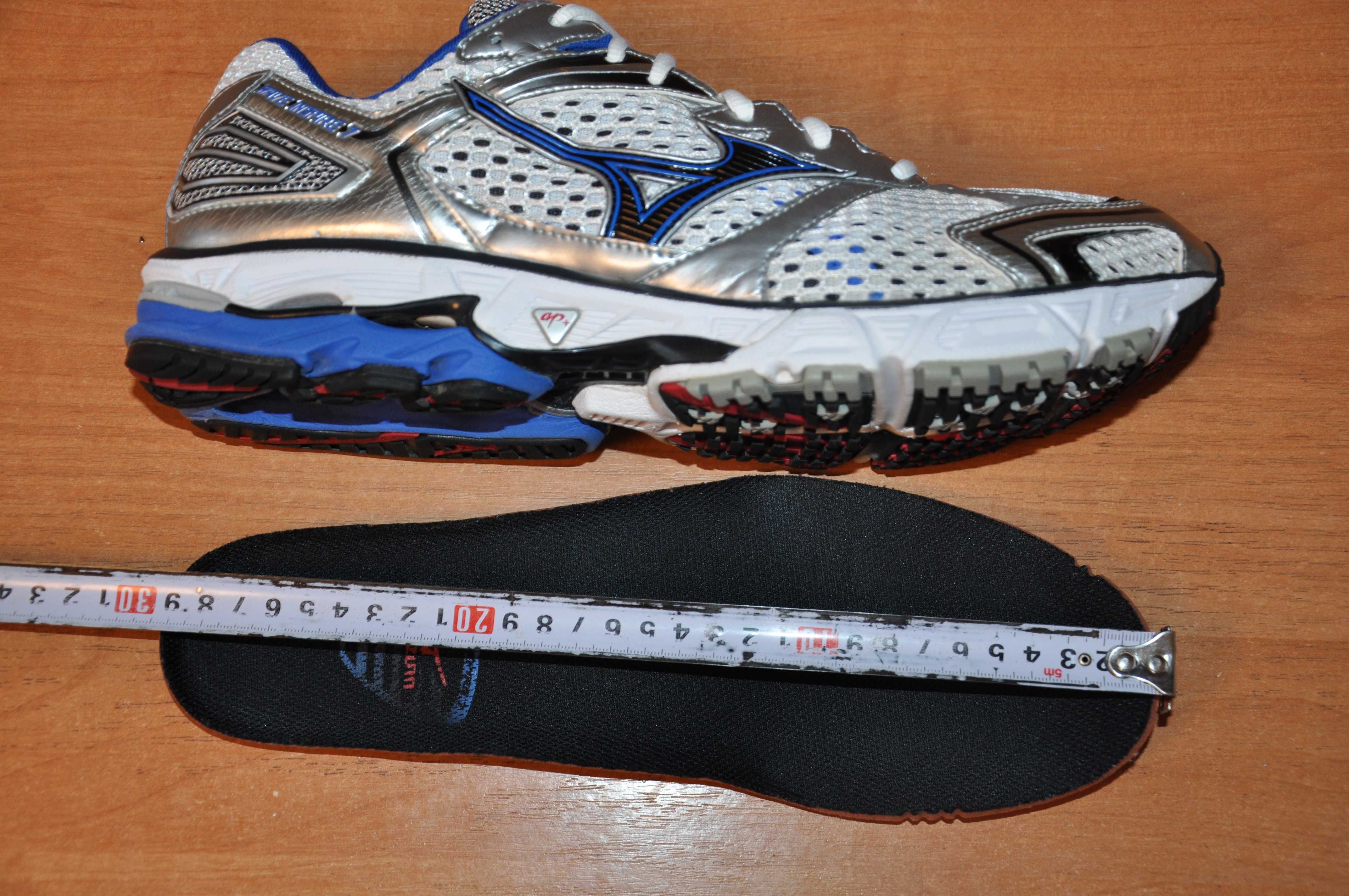 Кроссовки Mizuno Wave Inspire 7 asics 44.5 \ 29 см