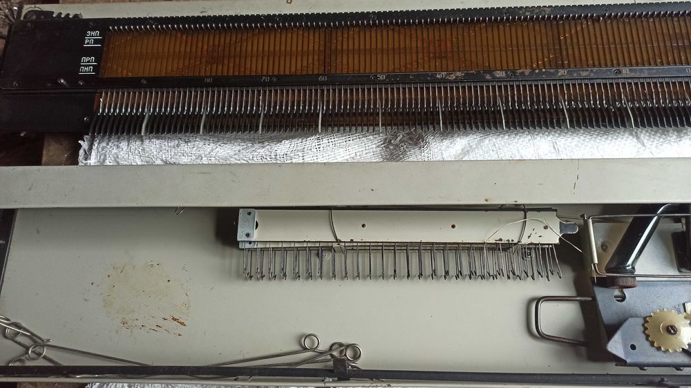 В'язальна машина Нева 5