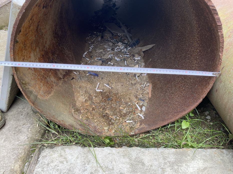 Продаж двох металевих труб. Самовивіз!