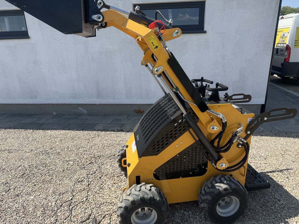 Nowość 2025 MiniŁadowarka SKID STEER SKIDER W-460 Model 2025 frez 4x4