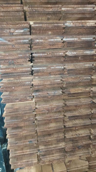 Soalho Casquinha Vermelha Tratado