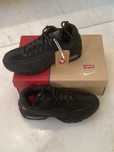 Air max 95 x levis tamanho:44