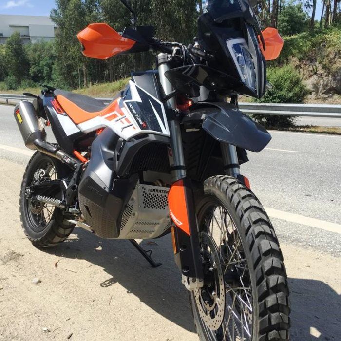 Proteção coletores KTM 790, 890 Adventure R & Husqvarna Norden 901