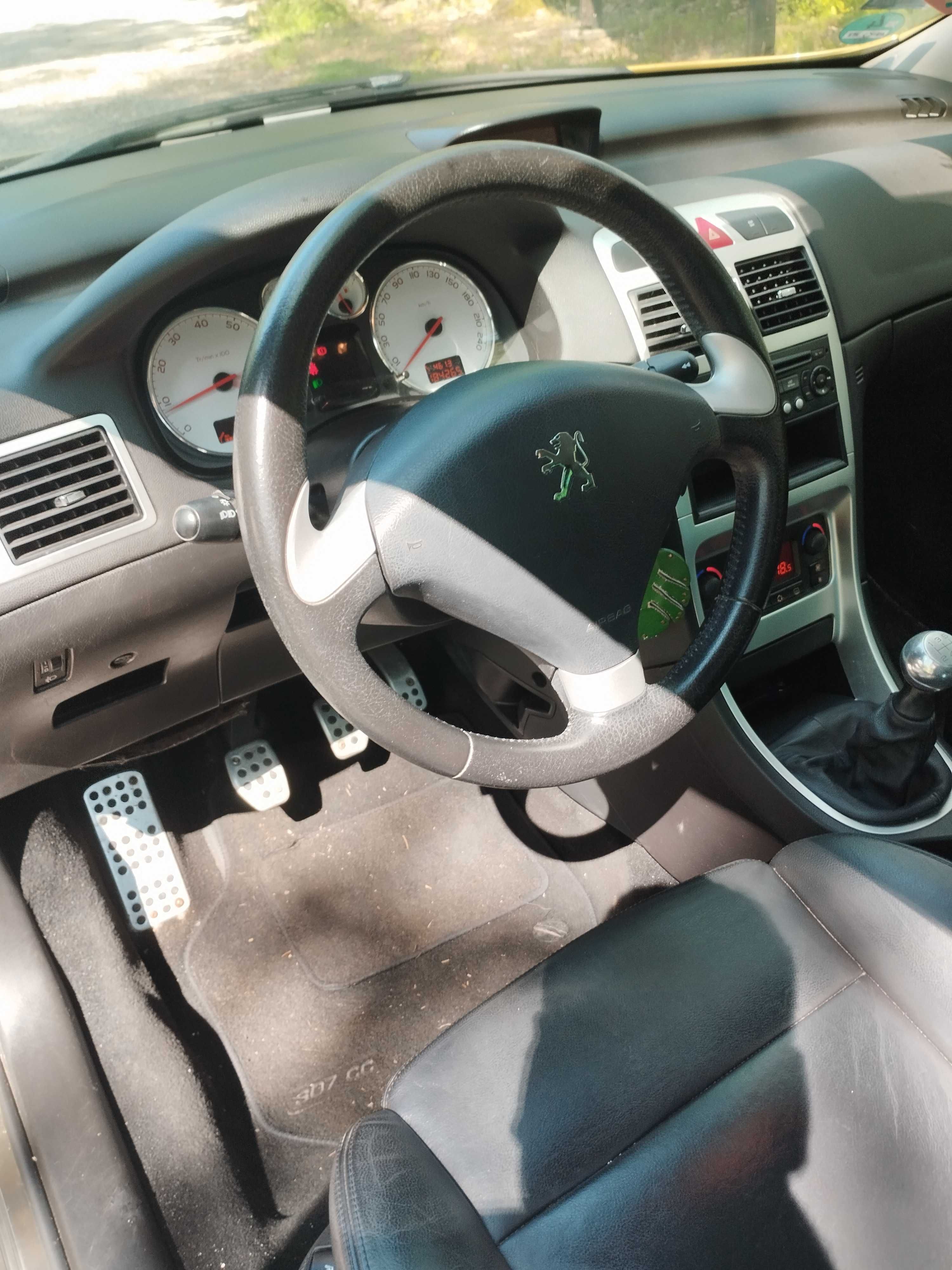 Sprzedam Peugeot 307 CC 2.0