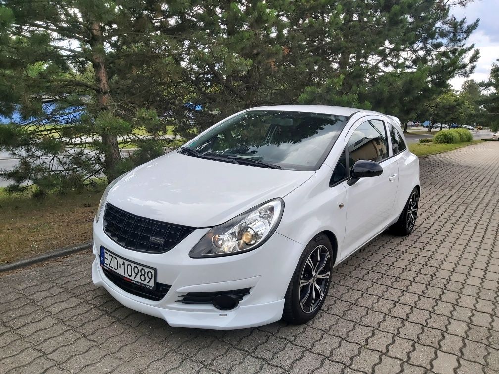 Śliczny Opel Corsa 1.2 Steinmetz