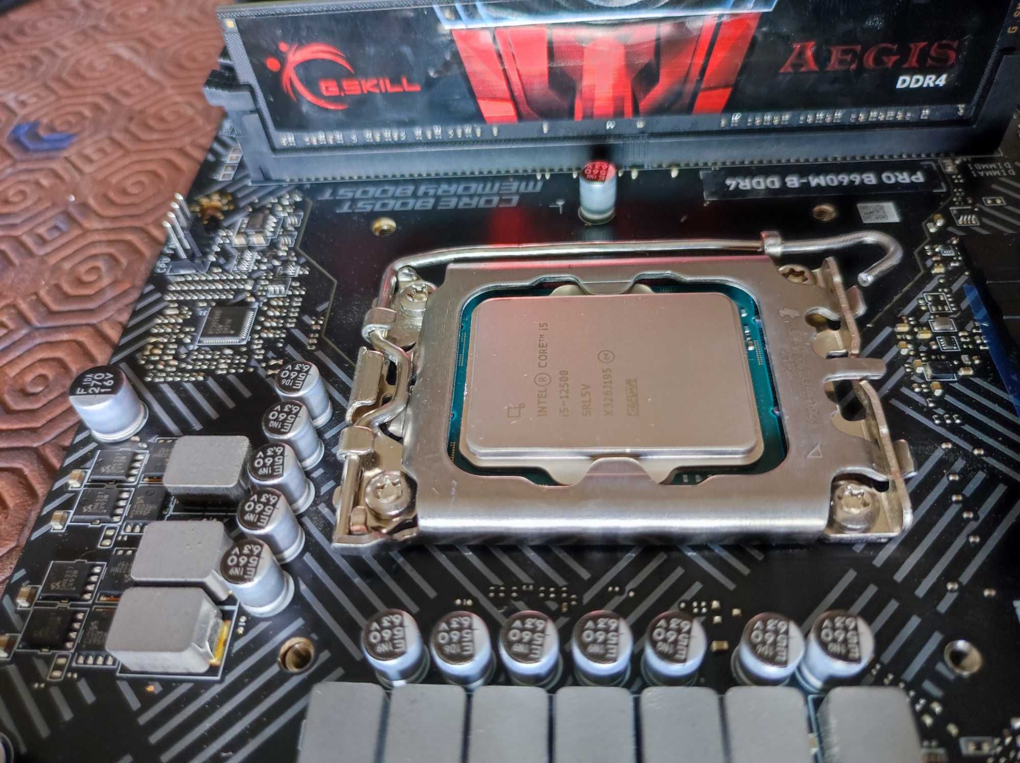 Conjunto Motherboard MSI B660M + CPU i5-12500 + 16gb Ram