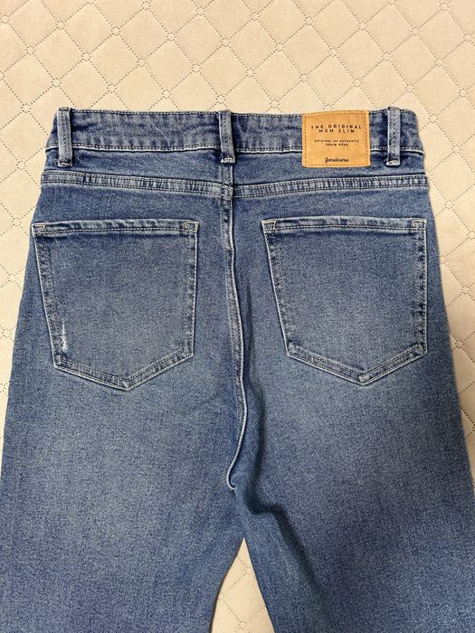 Джинси Stradivarius mom comfort slim р. S-M