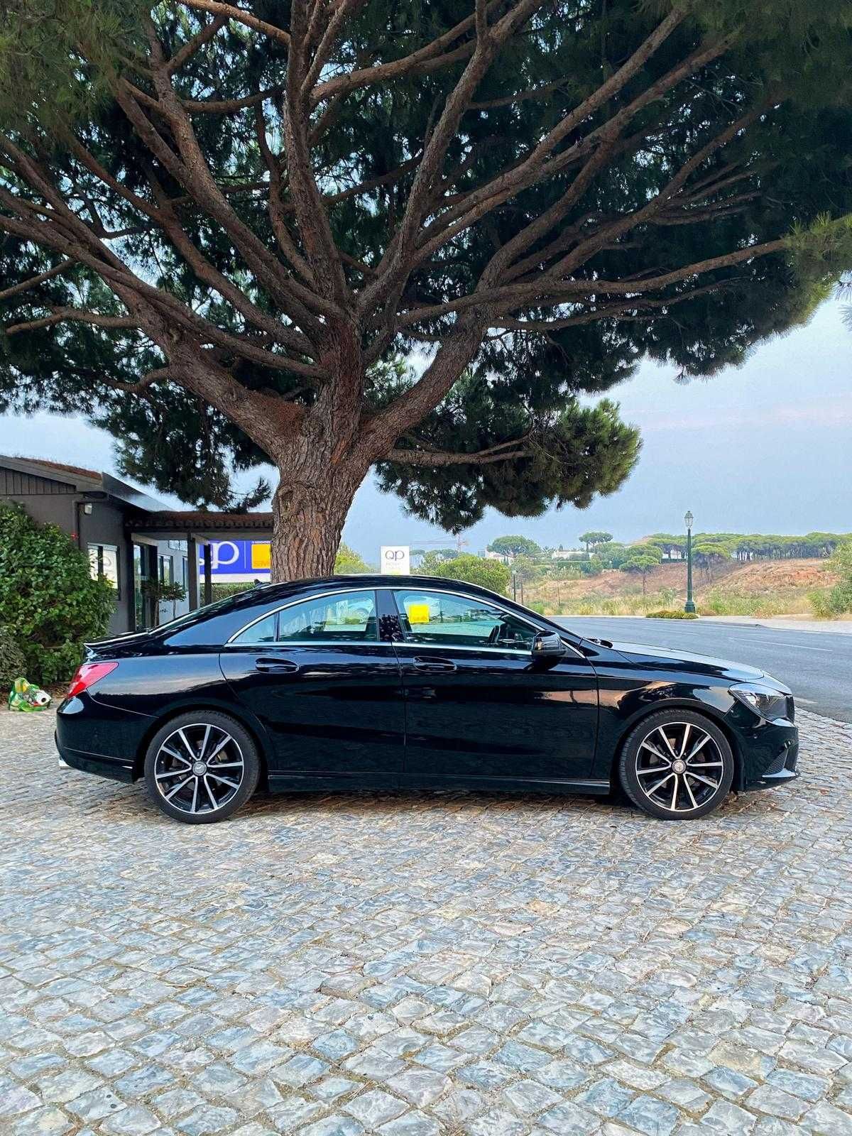 Mercedes-Benz CLA 180 - AUTOMÁTICO
