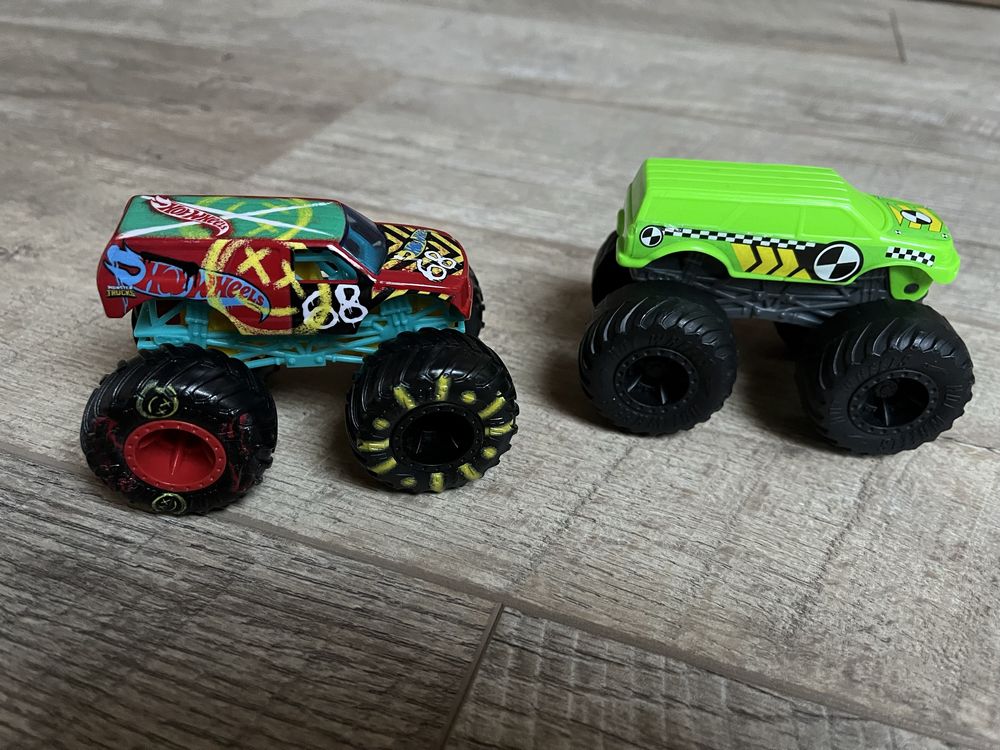 Машинки Хот Вілс Монстр Трак Monster Trucks