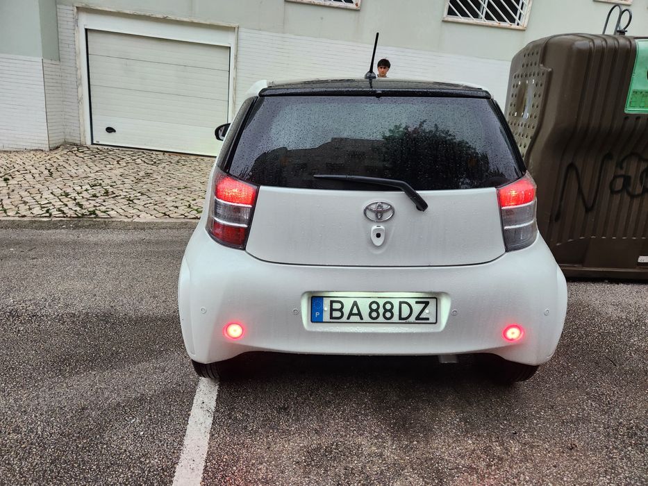 Toyota iq impecável