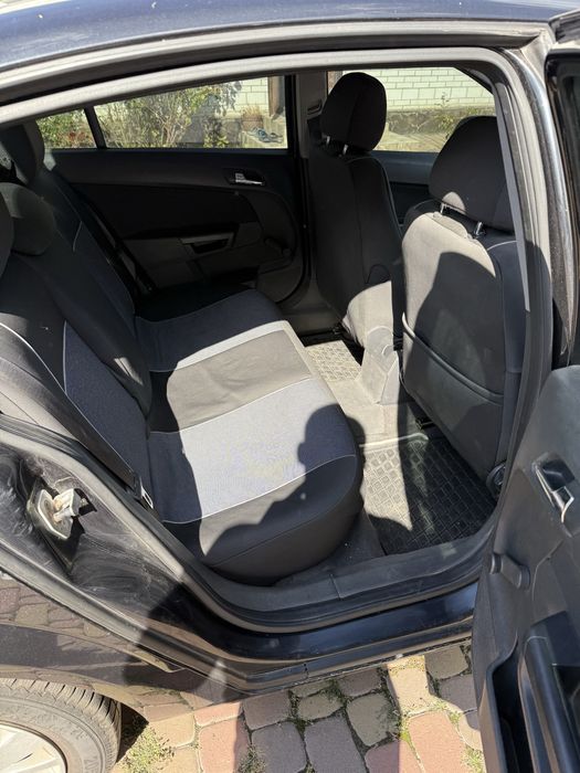 Opel Astra H 2012 рік седан