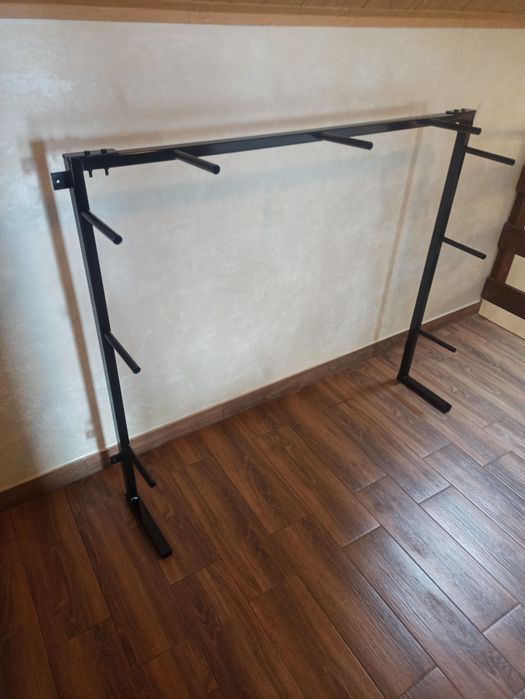 Sprzęt do siłowni Drążek do podciągania, stojaki na ciężary, poręcze